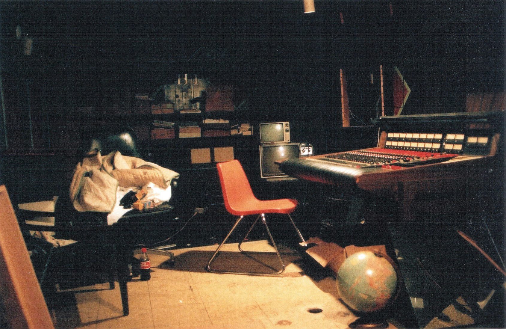 Photo by Robert Barnett.